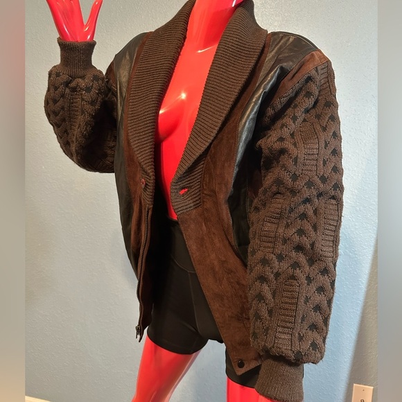 Saxony Vintage and rare to find Leather Jacket - Picture 4 of 13